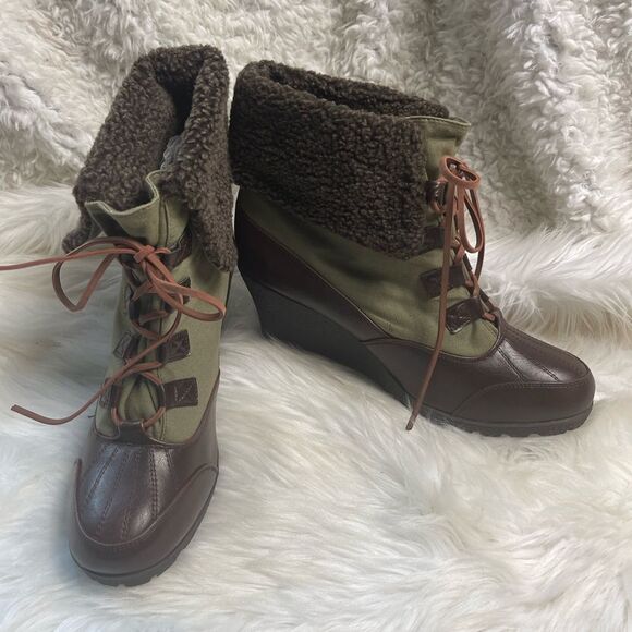 Ashley Stuart Olive Green textile &Brown faux leather lace up wedge boots SZ12W. - Picture 3 of 12